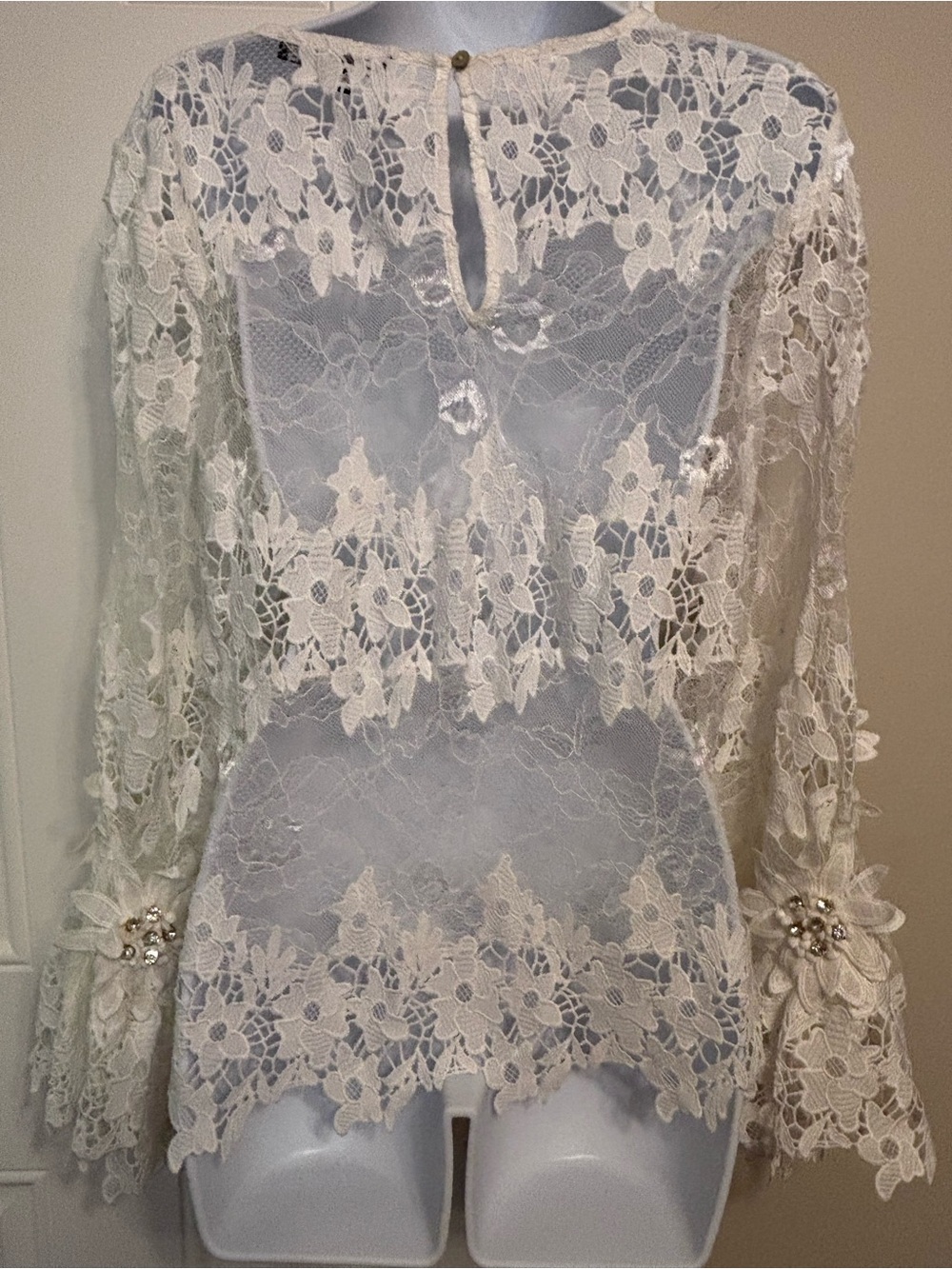 Boston Proper Lace Top - Picture 4 of 8